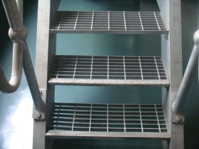 Galvanized Open Steel Stair Tread by Steel Grating